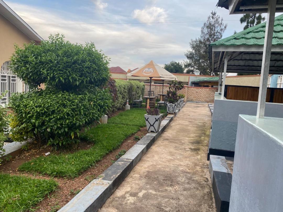 Splendor Motel Butare Exterior foto